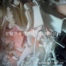当宁德时 代不再是“默认选项”