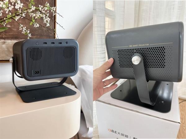 余承东分享新款智界R7内饰实拍:见光不见灯、好看又好用