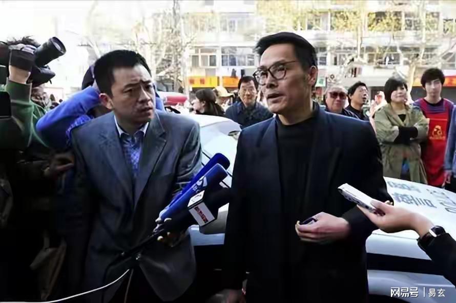 上着课突然冒烟！戴尔XPS 16笔记本发生严重烧毁：机身内部已碳化
